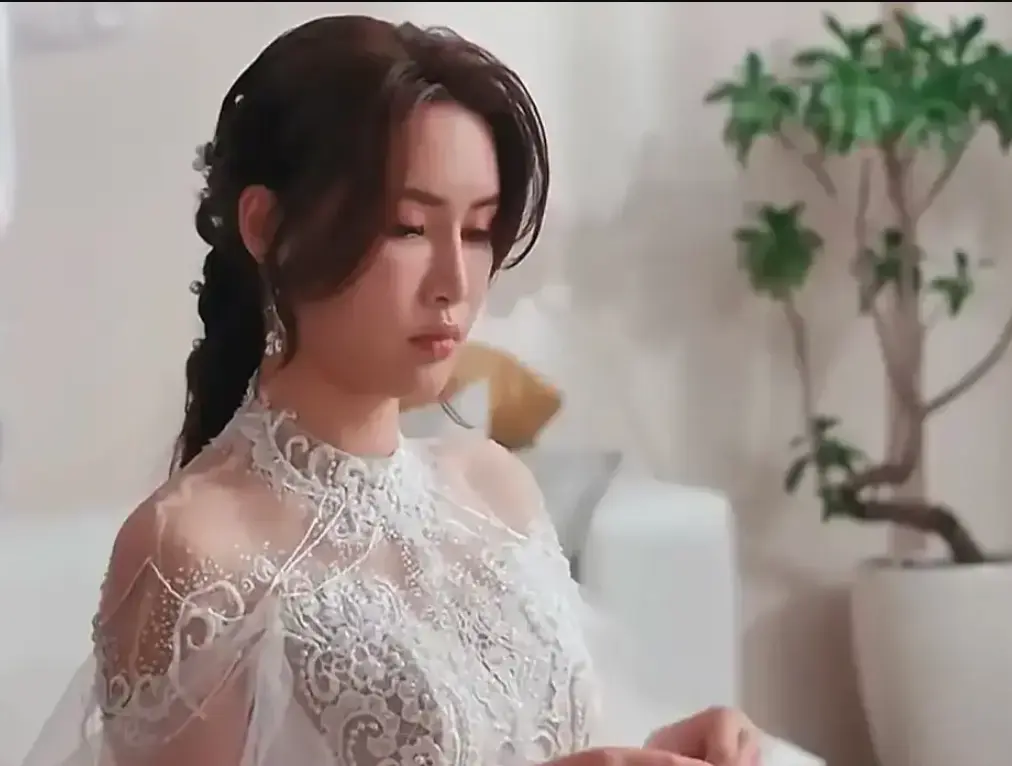 《苏畅-小凤新婚》完整未删减版-艾熙倾情演绎怀旧台味风情-4K高清无码夸克网盘免费下载-苏畅-小凤新婚在线观看