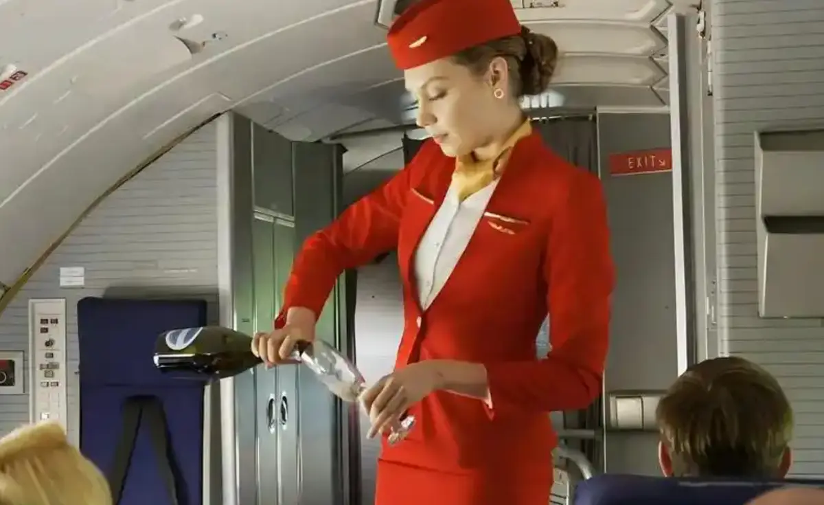 《法国空乘4》资源下载-法版HD高清全集完整版-法国空乘4免费在线观看未删减